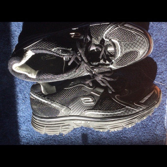 Skechers tone up fitness walking shoe - Picture 9 of 9